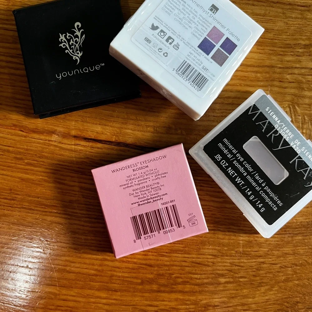 Purple & Pinks Eyeshadow bundle - NEW